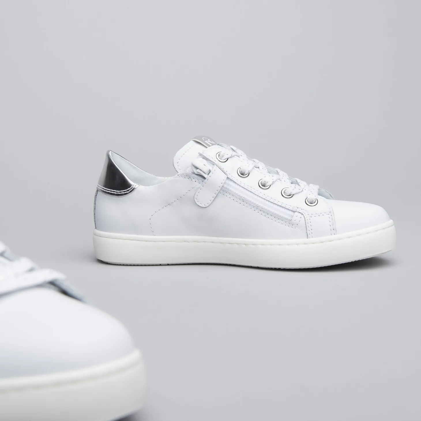 nero_giardinni_baskets_et_4-2.webp Nero giardinni baskets et sneakers e031492f blanc