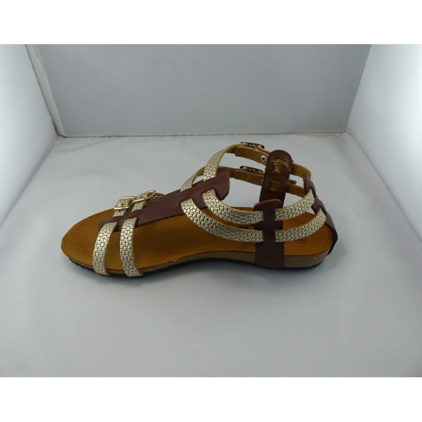 plakton_nu_pieds_sandales_3-5.webp Plakton nu pieds sandales mam almond argent