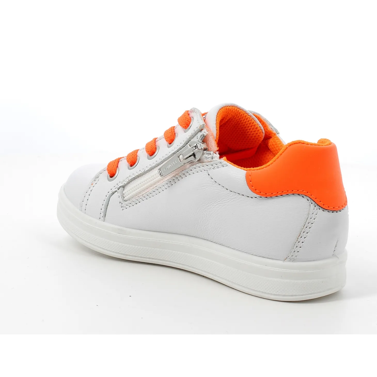 primigi_baskets_et_sneake_2-5.webp Primigi baskets et sneakers 18759 blanc